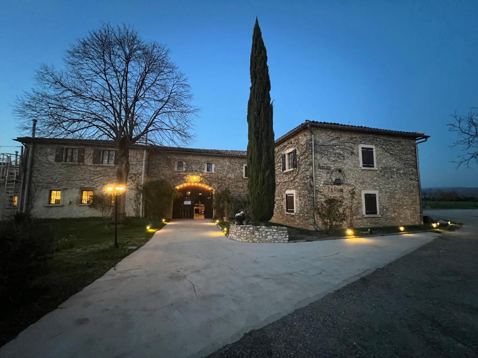 Auberge La Plaine Chabrillan Exterior foto